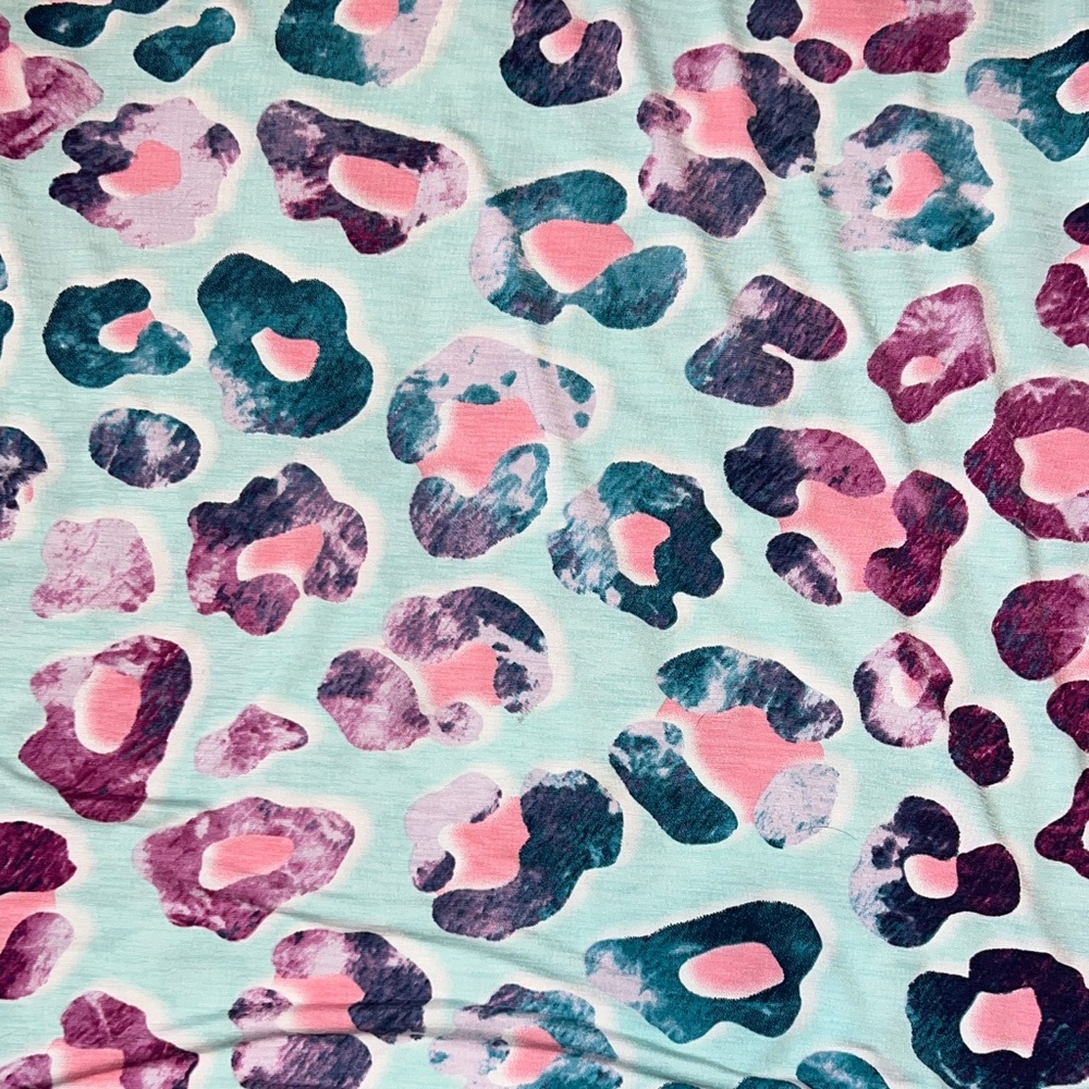 HEIMISH USA Multicolor Leopard Print V-Neck Tee - Picture 4 of 6